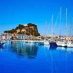 Haus Mit Privatem Pool- Garten Und Privatem Park By Interhome Holiday home Denia