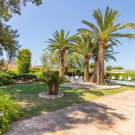 Casa vacanze Haus Mit Privatem Pool- Garten Und Privatem Park By Interhome *