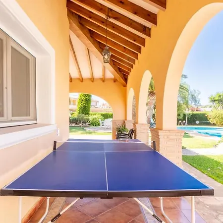 Haus Mit Privatem Pool- Garten Und Privatem Park By Interhome בית נופש דניה