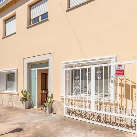 Casa vacanze Haus Mit Privatem Pool- Garten Und Privatem Park By Interhome Dénia