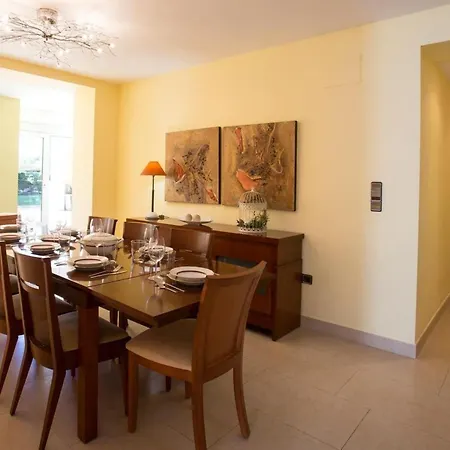 Haus Mit Privatem Pool- Garten Und Privatem Park By Interhome