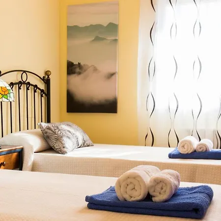 Haus Mit Privatem Pool- Garten Und Privatem Park By Interhome Casa vacanze *