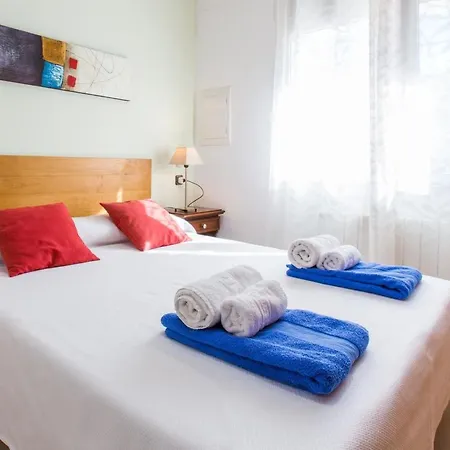 Haus Mit Privatem Pool- Garten Und Privatem Park By Interhome Casa vacanze *