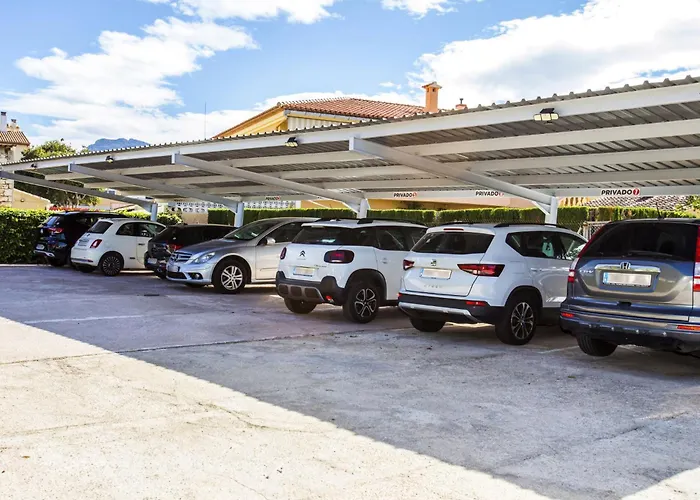 Haus Mit Privatem Pool- Garten Und Privatem Parkplatz By Interhome Сasa de vacaciones *