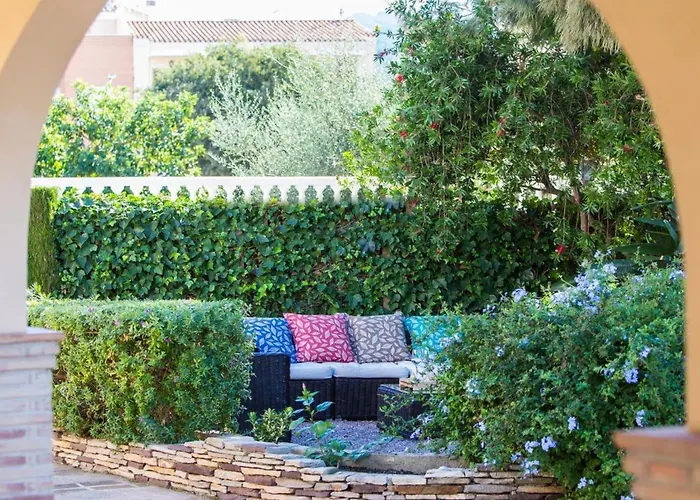 Haus Mit Privatem Pool- Garten Und Privatem Parkplatz By Interhome