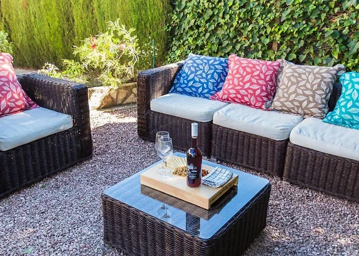 Haus Mit Privatem Pool- Garten Und Privatem Parkplatz By Interhome Сasa de vacaciones