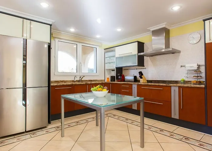 Haus Mit Privatem Pool- Garten Und Privatem Parkplatz By Interhome * Denia