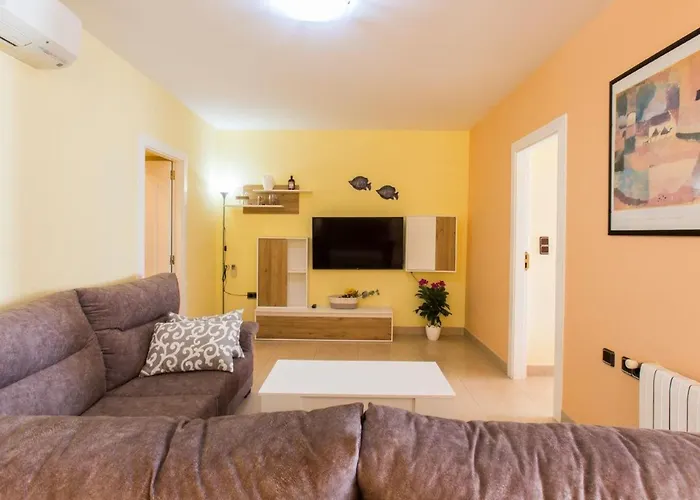 Haus Mit Privatem Pool- Garten Und Privatem Parkplatz By Interhome Denia