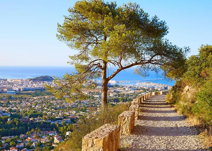 Haus Mit Privatem Pool- Garten Und Privatem Parkplatz By Interhome Tatil Evi