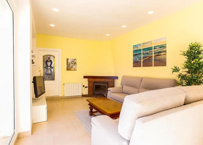 Haus Mit Privatem Pool- Garten Und Privatem Parkplatz By Interhome Hébergement de vacances Dénia